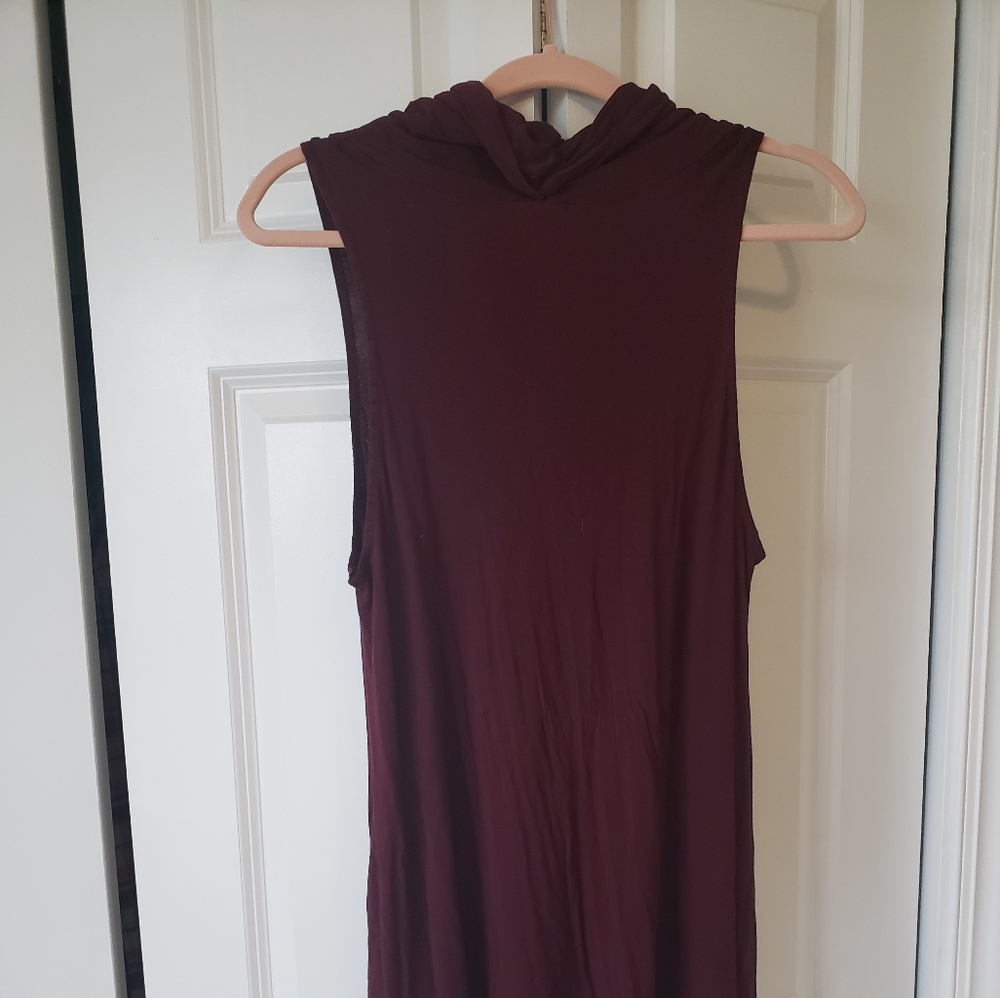 Nine Britton maroon dress with POCKETS